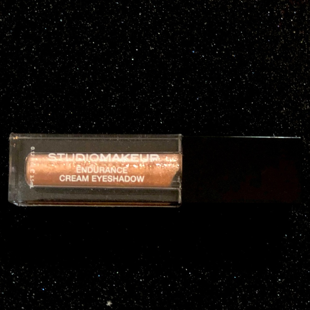 ENDURANCE CREAM EYESHADOW